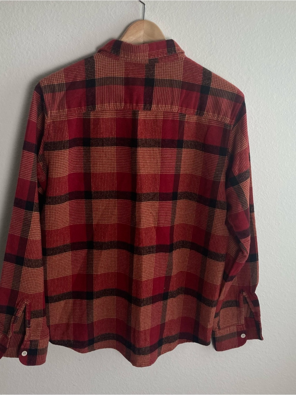 Brixton Flannel Mens Plaid Button Down Shirt Red Brown Size Small Skateboard - Picture 3 of 7